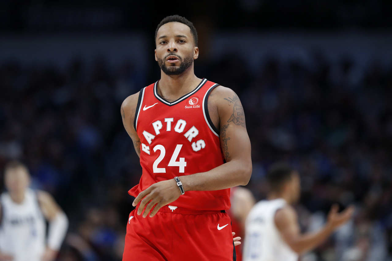 表现出坚韧 表现出坚韧